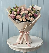 Букет цветов из:  Розы и Лизиантусы в Нерастанное