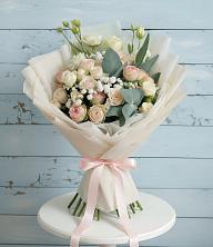 Букет цветов из:  Розы и Лизиантусы в Нерастанное