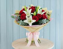 Букет цветов из:  Лилии и Розы #REPLACE_PRED# Нерастанное