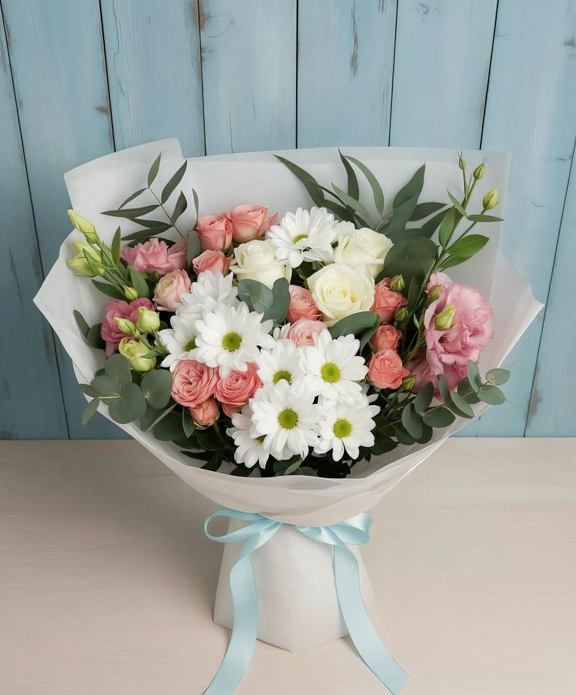 Букет цветов из: Розы, Лизиантусы и Хризантемы в Нерастанное