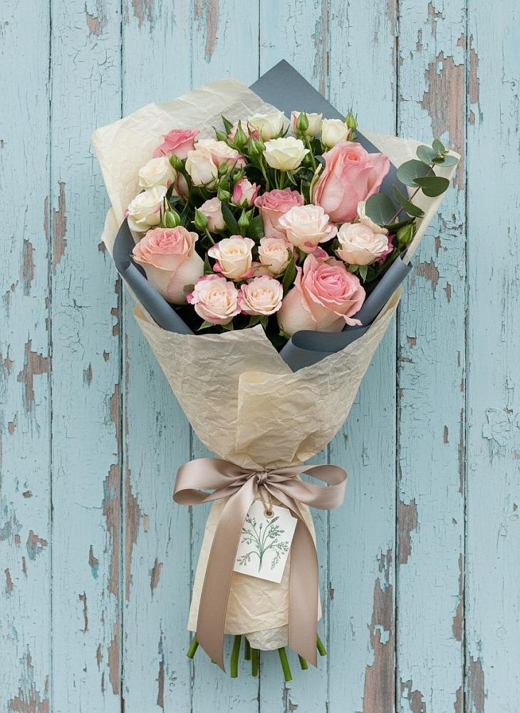 Букет цветов из: Розы в Нерастанное