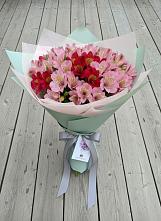 Букет цветов из:  Альстромерии в Нерастанное