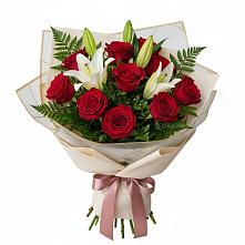 Букет цветов из:  Лилии и Розы в Нерастанное