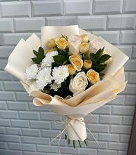 Букет цветов из:  Розы и Хризантемы в Нерастанное