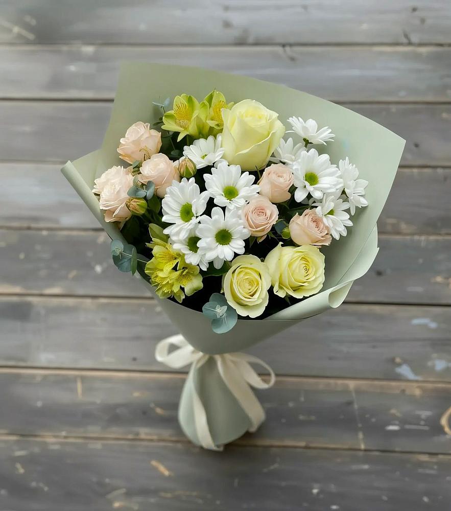 Букет цветов из: Альстромерии, Розы и Хризантемы в Нерастанное