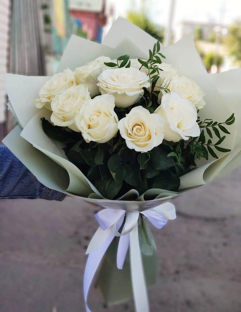 Букет Белые розы Проуд в Нерастанное