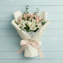 Букет цветов из:  Альстромерии в Нерастанное