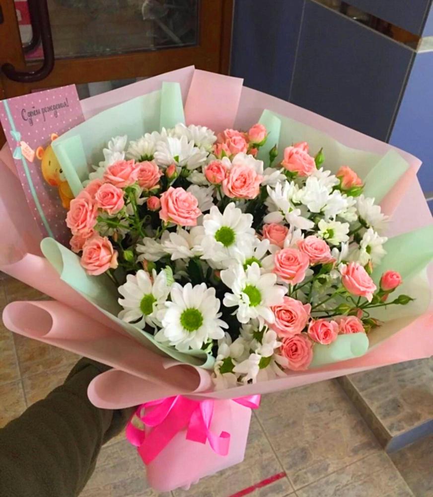 Букет цветов из: Розы и Хризантемы в Нерастанное