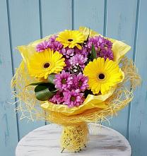 Букет цветов из:  Хризантемы и Герберы #REPLACE_PRED# Нерастанное