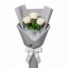 Букет 3 белые розы в Нерастанное