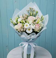 Букет цветов из:  Розы и Лизиантусы в Нерастанное