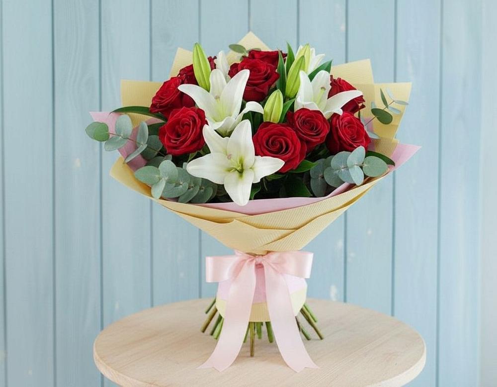 Букет цветов из: Лилии и Розы в Нерастанное